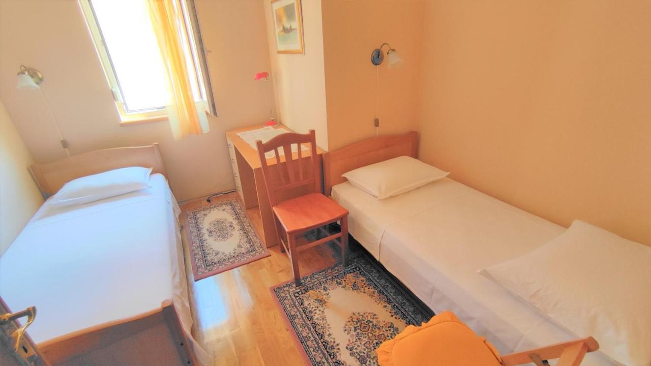 Jere Apartment Каштела Экстерьер фото